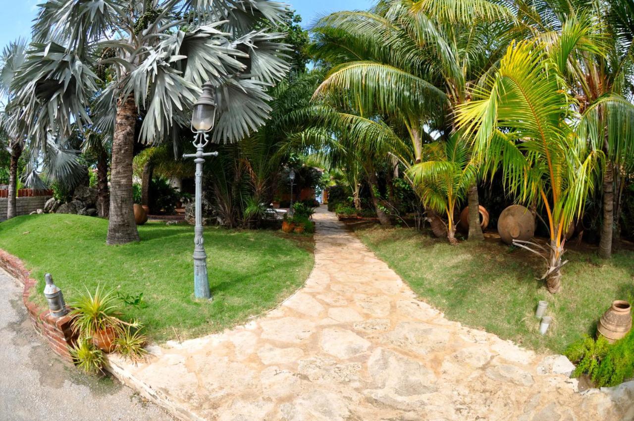 Sun Reef Village On Sea Willemstad Esterno foto